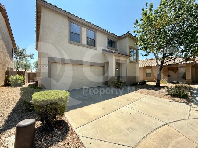 681 E Woodsman Pl in Chandler, AZ - Building Photo - Building Photo