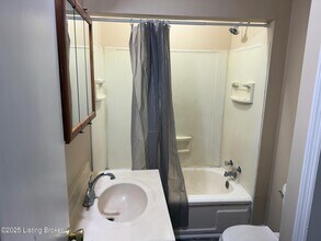 1308 Chestnut St in Shelbyville, KY - Building Photo - Building Photo