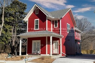 874 S Hill Ave in Fayetteville, AR - Building Photo