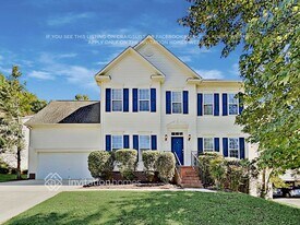 12145 Autumn Winds Ln in Pineville, NC - Building Photo