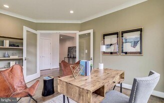 1015 21st St S in Arlington, VA - Building Photo