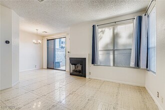 3217 Symphony Dr in Las Vegas, NV - Building Photo - Building Photo