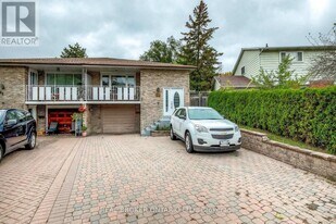 43 Hammond Rd in Mississauga, ON - Building Photo