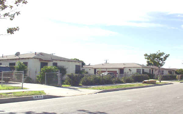 3812 W 113th St in Inglewood, CA - Foto de edificio