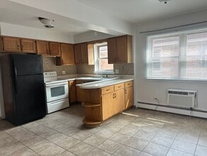 6151 76th Ave in Summit, IL - Building Photo - Building Photo