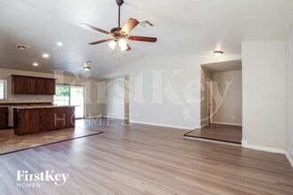 2722 E Cactus Rd in Phoenix, AZ - Building Photo - Building Photo