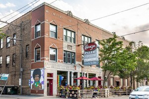 1911 W Foster Ave in Chicago, IL - Building Photo