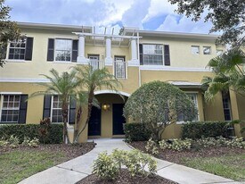 7561 Tamarind Ave in Tampa, FL - Building Photo