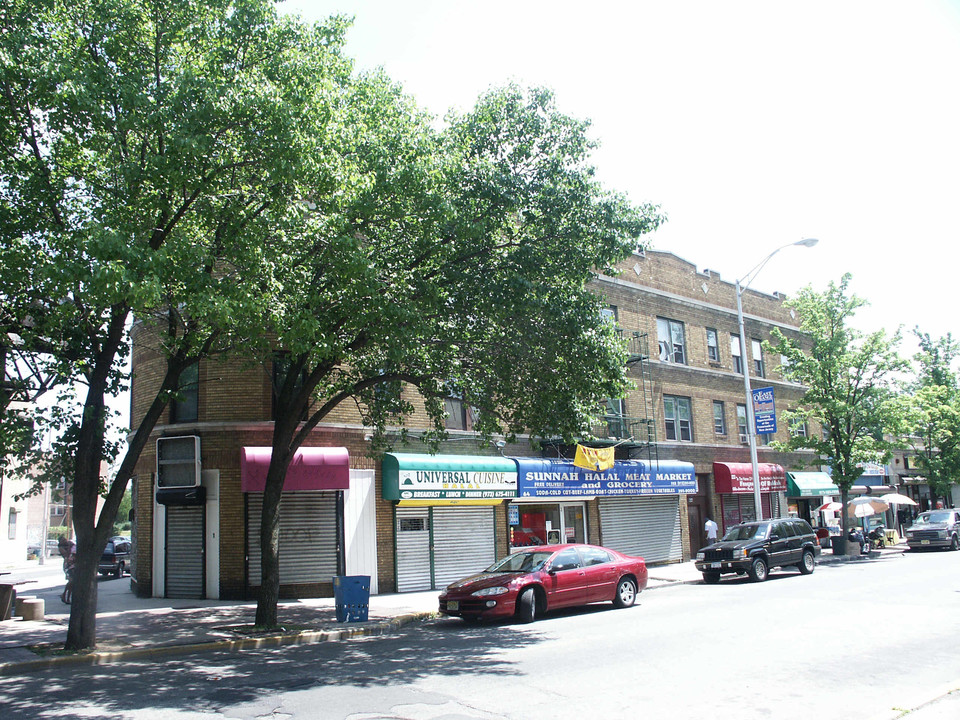 52-64 4th Ave in East Orange, NJ - Building Photo