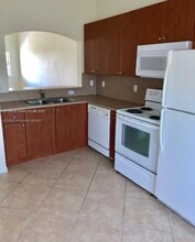 22621 SW 88th Pl in Cutler Bay, FL - Building Photo - Building Photo