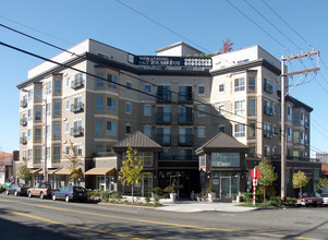 The Oliver in Seattle, WA - Building Photo - Building Photo