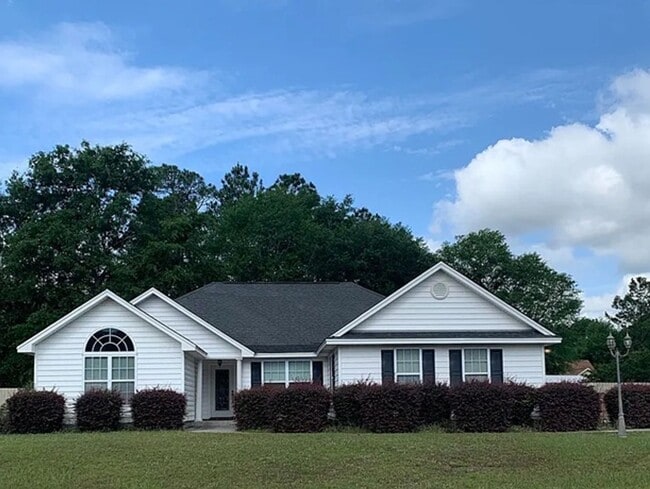 property at 109 Tupelo Dr