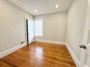 71 Saxton St in Boston, MA - Building Photo - Building Photo