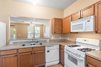 6013 Negley in Kyle, TX - Building Photo - Building Photo