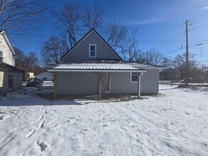 106 Columbus Rd in Mount Vernon, OH - Building Photo - Building Photo