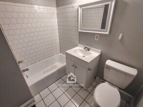 903 College Dr, Unit 1 in Anderson, IN - Building Photo - Building Photo