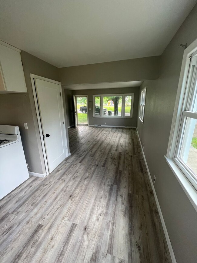 620 Maxwell St in Waterloo, IA - Building Photo - Building Photo