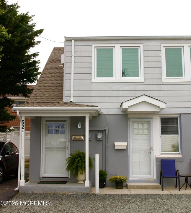 52 Dunbar Ave in Long Branch, NJ - Foto de edificio