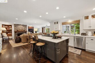 160 Requa Rd in Piedmont, CA - Building Photo - Building Photo