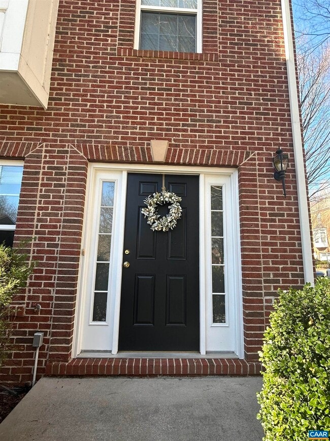 735 Rainier Rd in Charlottesville, VA - Building Photo - Building Photo