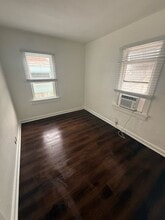 1131 Queen St N in St. Petersburg, FL - Building Photo - Building Photo