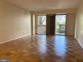 520 N St SW in Washington, DC - Foto de edificio - Building Photo