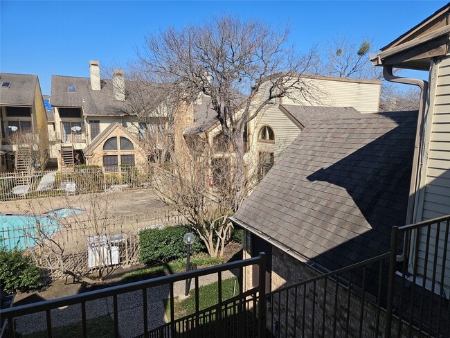 property at 2425 Holly Hall St