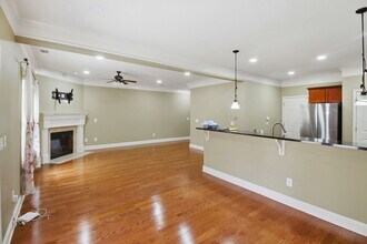 3044 Big Sky Ln in Alpharetta, GA - Foto de edificio - Building Photo
