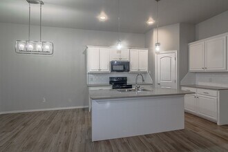 6907 67th St in Lubbock, TX - Building Photo - Building Photo