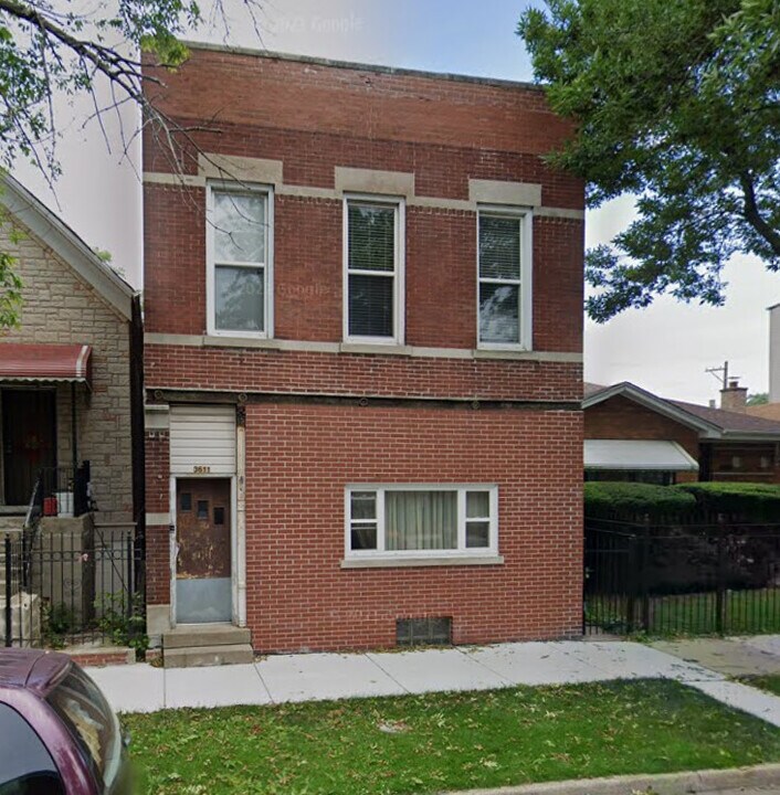 3611 S Wood St in Chicago, IL - Building Photo