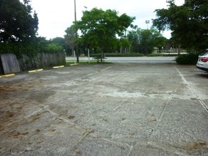 2309 Lake Worth Rd in Lake Worth, FL - Building Photo - Other