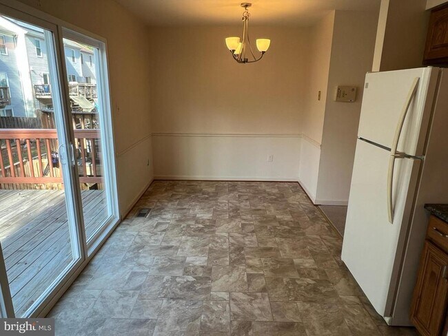 18002 Sunset Lake Ct in Olney, MD - Building Photo - Building Photo