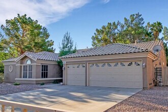 875 E Eldorado Ln in Las Vegas, NV - Building Photo - Building Photo