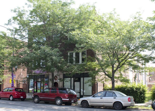 2641--2647 N Laramie Ave in Chicago, IL - Building Photo - Building Photo