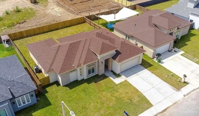 20 Barbwire Ln in Brownsville, TX - Building Photo - Building Photo