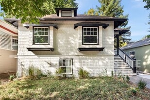 2019 D St in Sacramento, CA - Building Photo