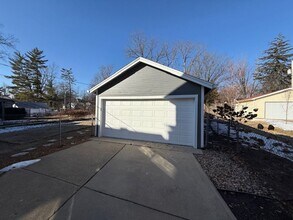 415 N Summit Ave in Decatur, IL - Building Photo - Building Photo