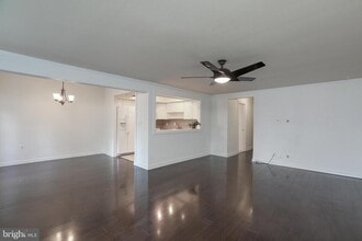 606 Yardley Commons in Yardley, PA - Building Photo - Building Photo