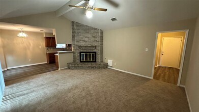 13 N Deerfoot Cir in Spring, TX - Building Photo - Building Photo