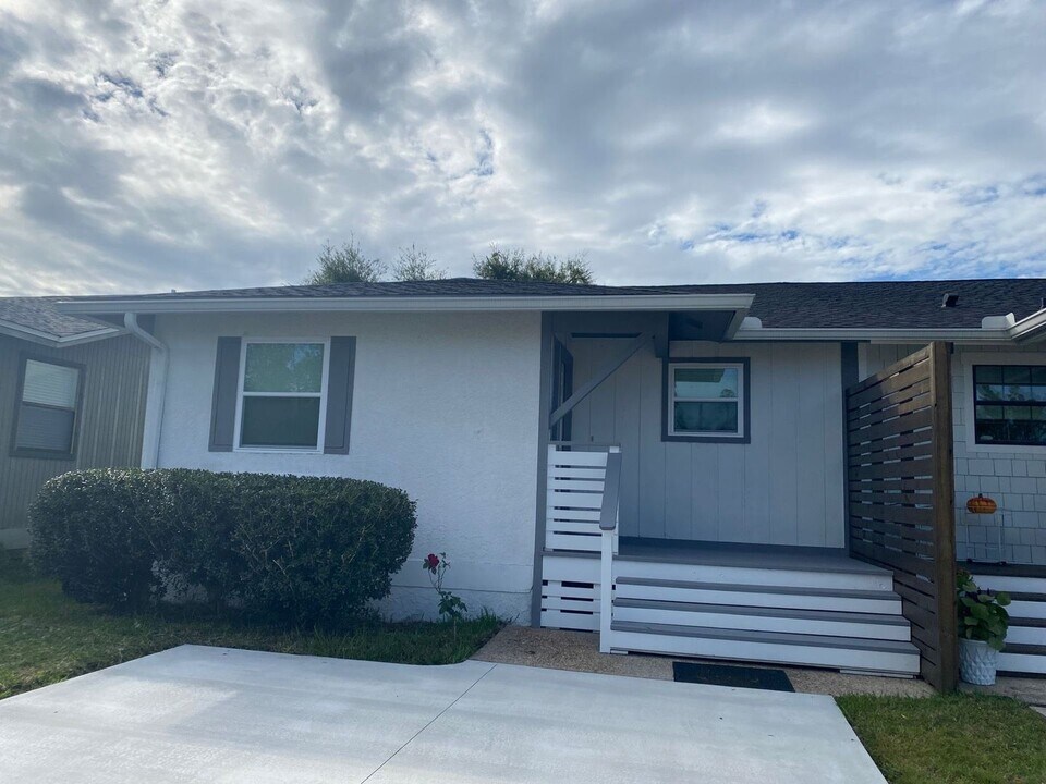 1021 11th Ct in Panama City, FL - Building Photo