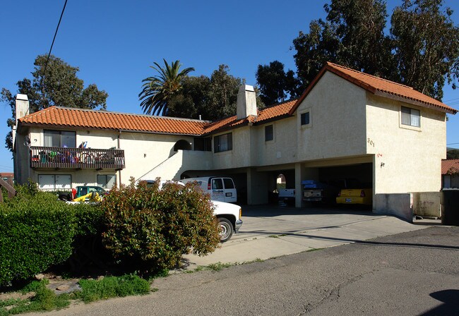 301 N J St in Lompoc, CA - Building Photo - Building Photo