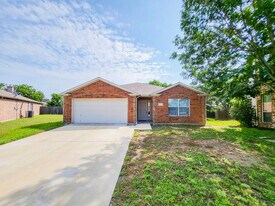 8401 Asheville Ln in Fort Worth, TX - Building Photo