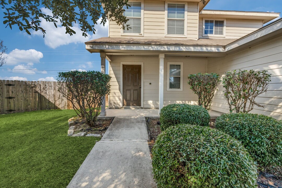 3107 Swallow Pointe in New Braunfels, TX - Building Photo