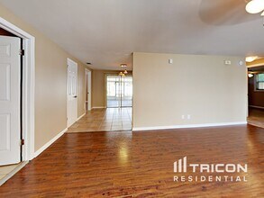 8589 Lantana Dr in Seminole, FL - Building Photo - Building Photo