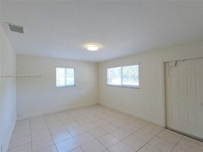 4942 Serafica Dr in Lake Worth Beach, FL - Building Photo - Building Photo