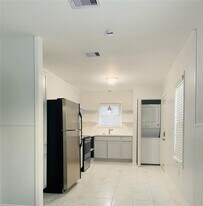 2303 Blodgett St in Houston, TX - Building Photo