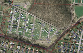 Creekside Estates in Weirton, WV - Building Photo - Other