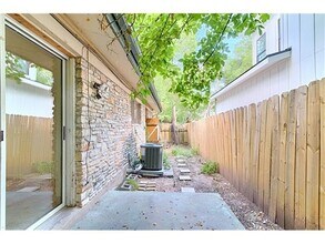 5111 Avenue G, Unit B in Austin, TX - Building Photo - Building Photo