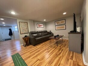 2631 N Sheffield Ave in Chicago, IL - Building Photo - Building Photo