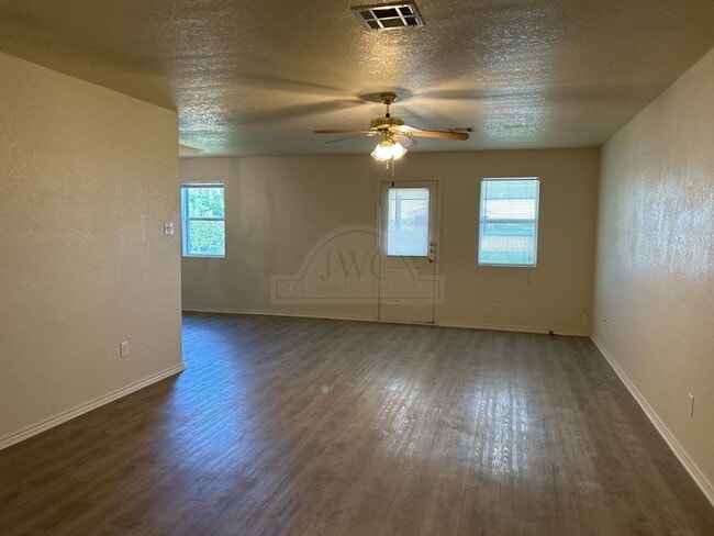 2303 Gallop Dr in Killeen, TX - Building Photo - Building Photo